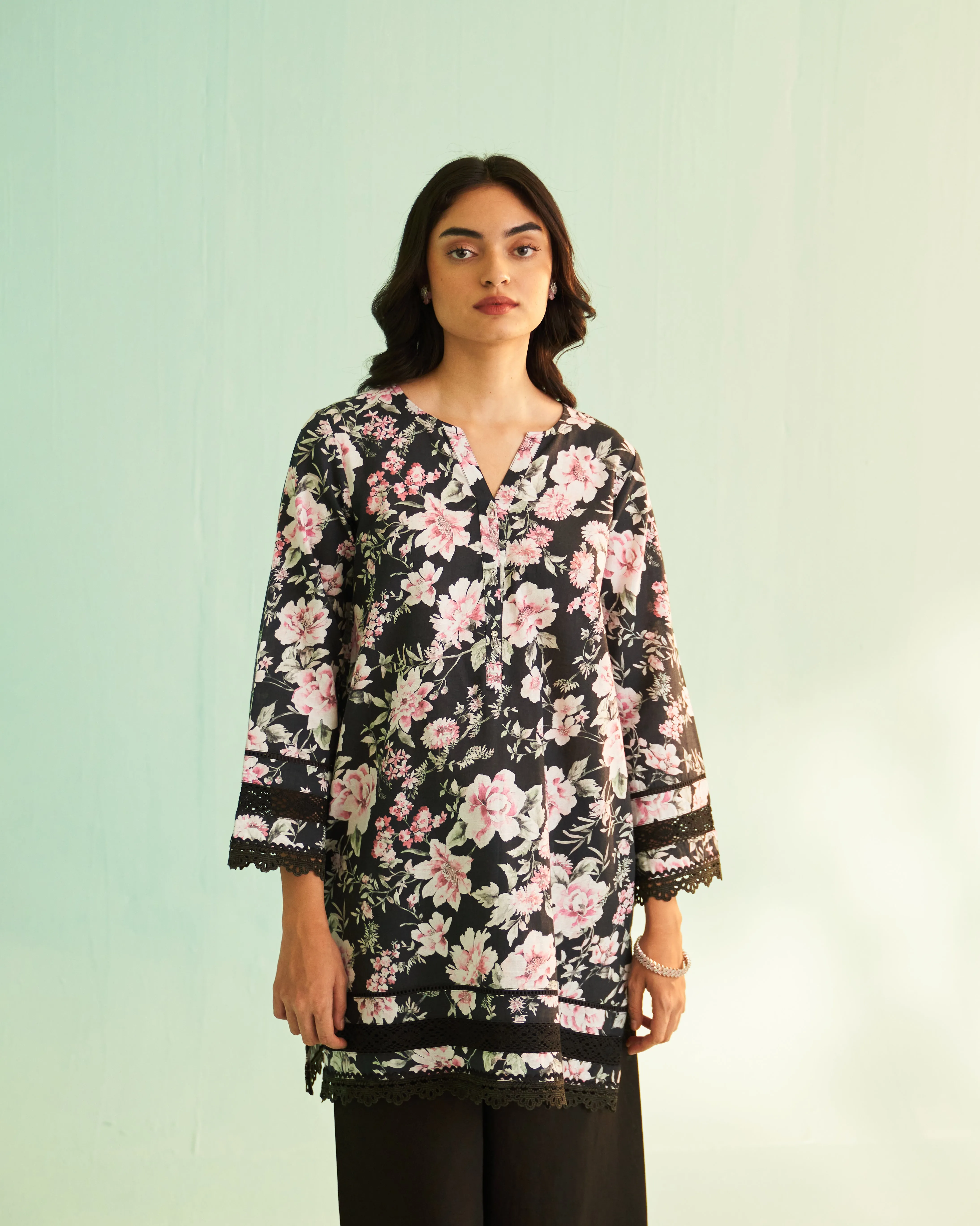 Aafreen Elegance Black Kurta Set
