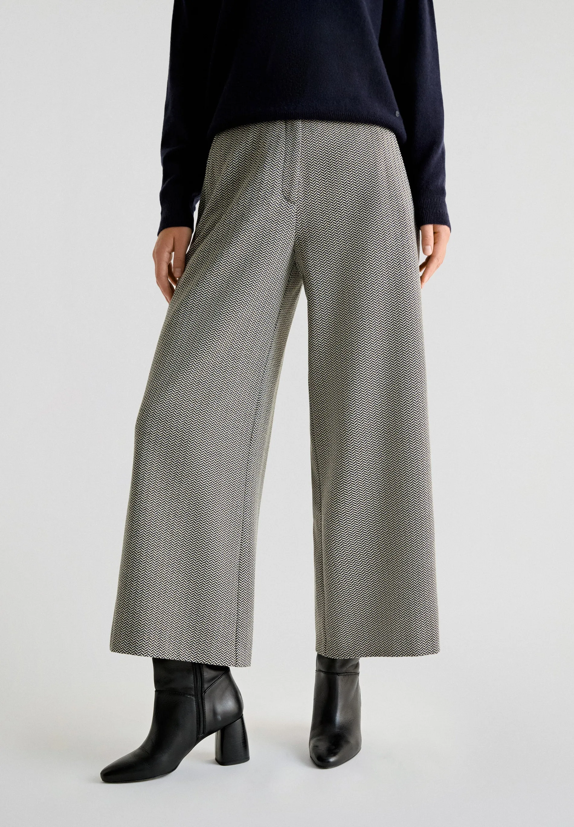 CALÇAS CULOTTES COM ESPIGA