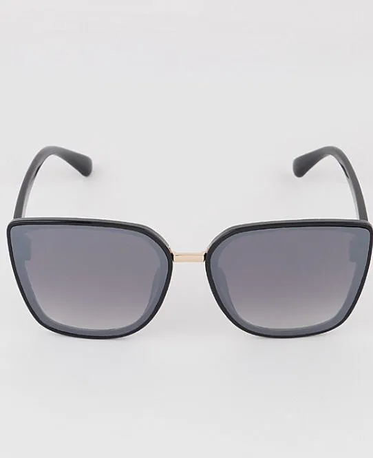 Catching rays sunnies