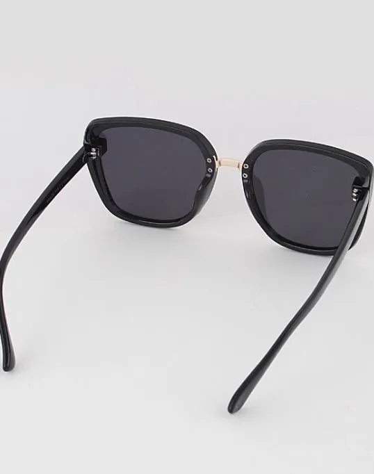 Catching rays sunnies