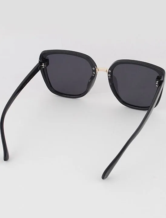 Catching rays sunnies