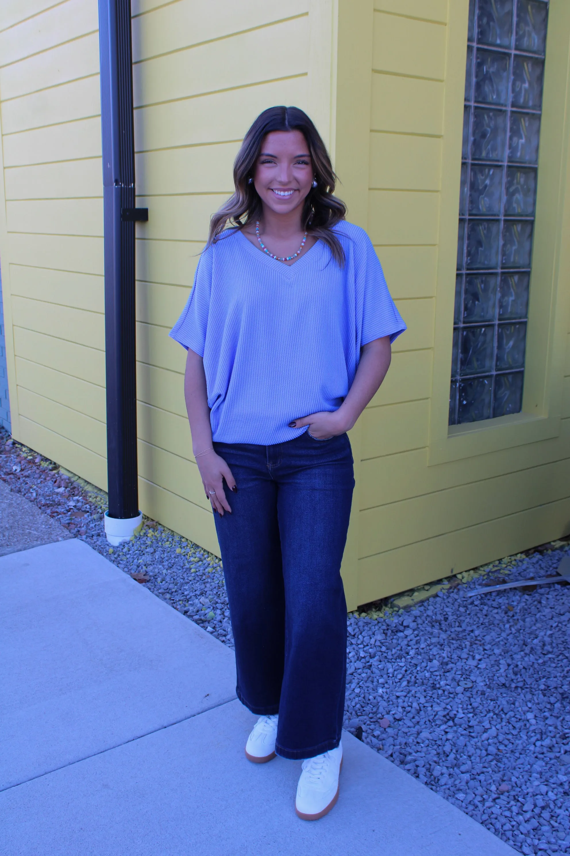 Color Crush V-Neck • Blue Daisy