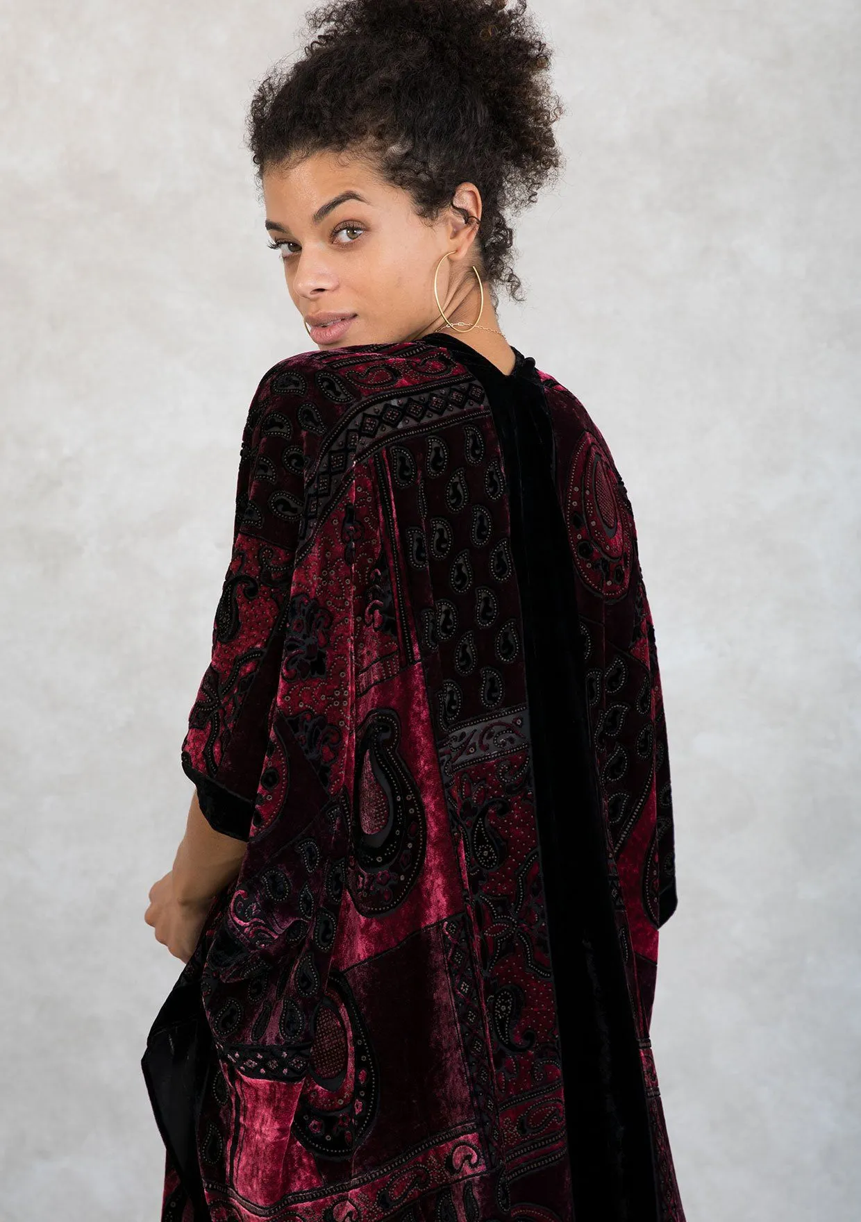 Noelle Velvet Kimono