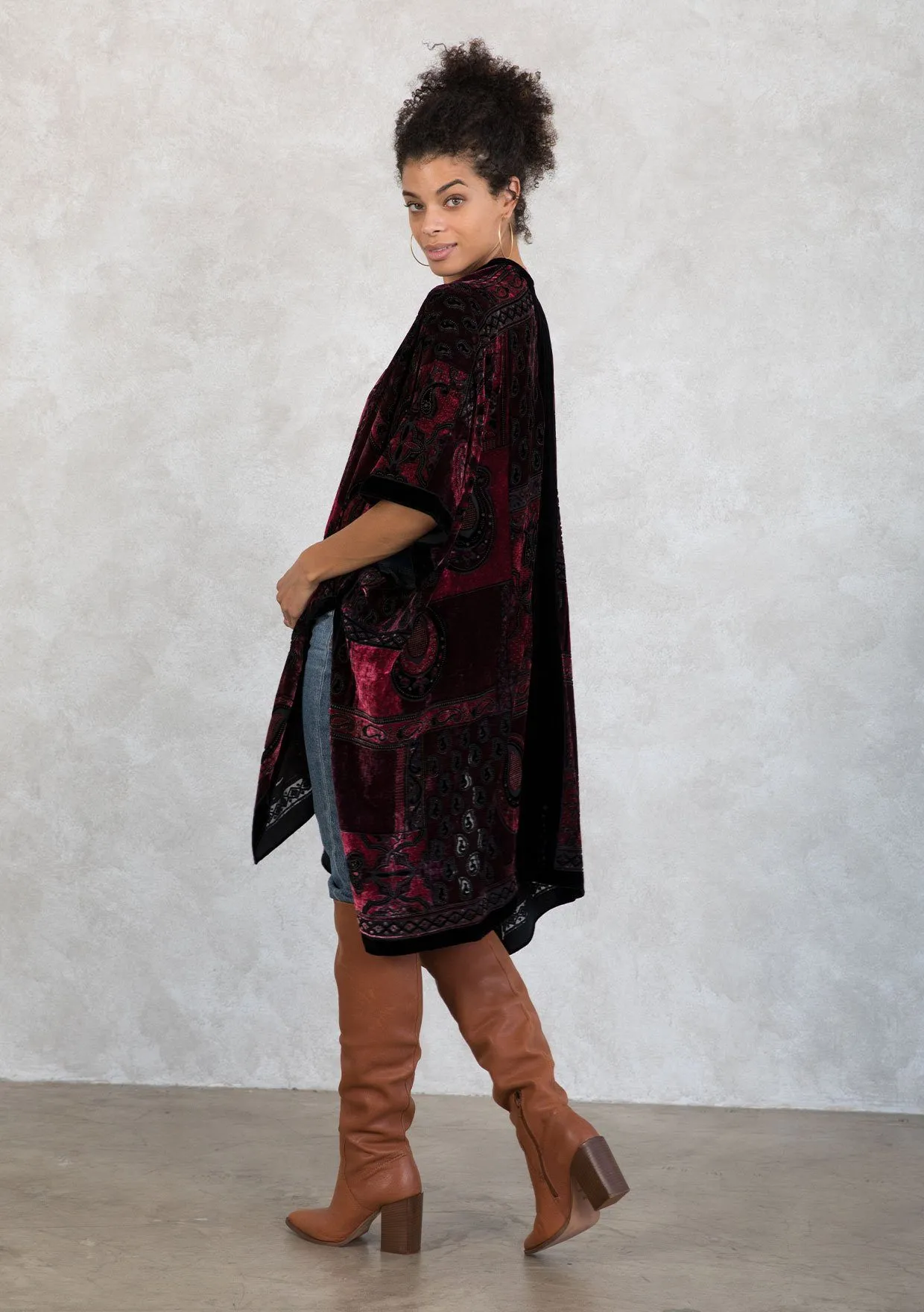 Noelle Velvet Kimono