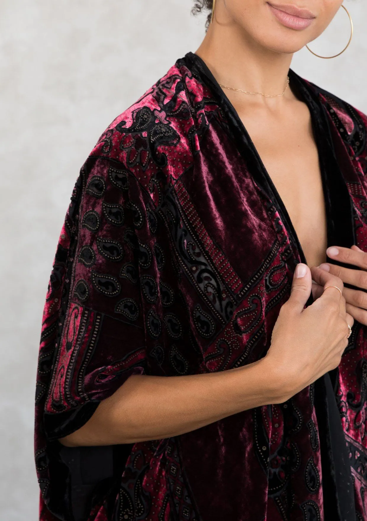 Noelle Velvet Kimono