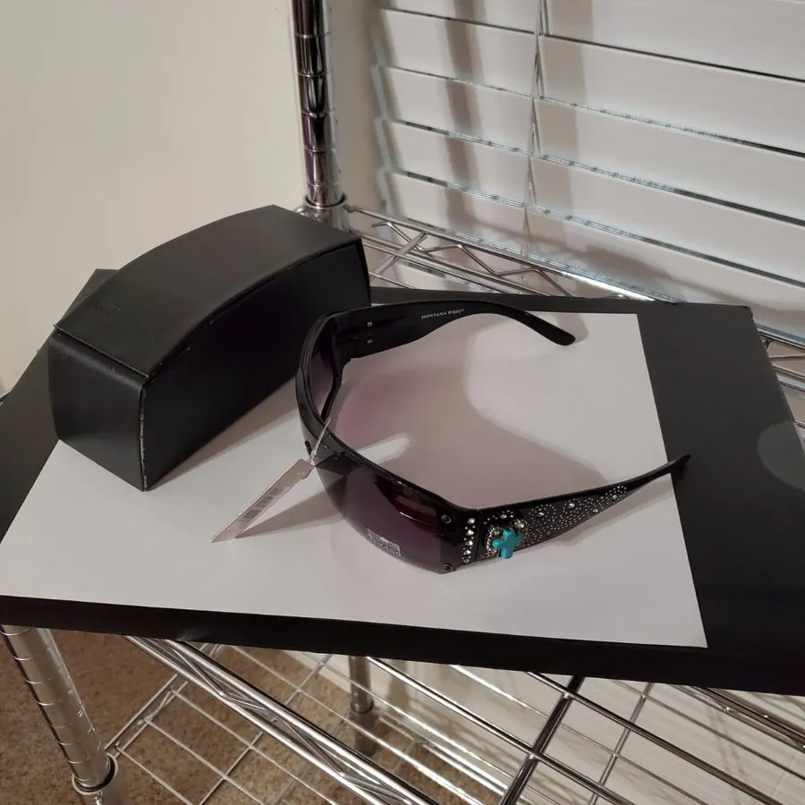 Sunglasses - Beautiful Montana West with cross bling and case