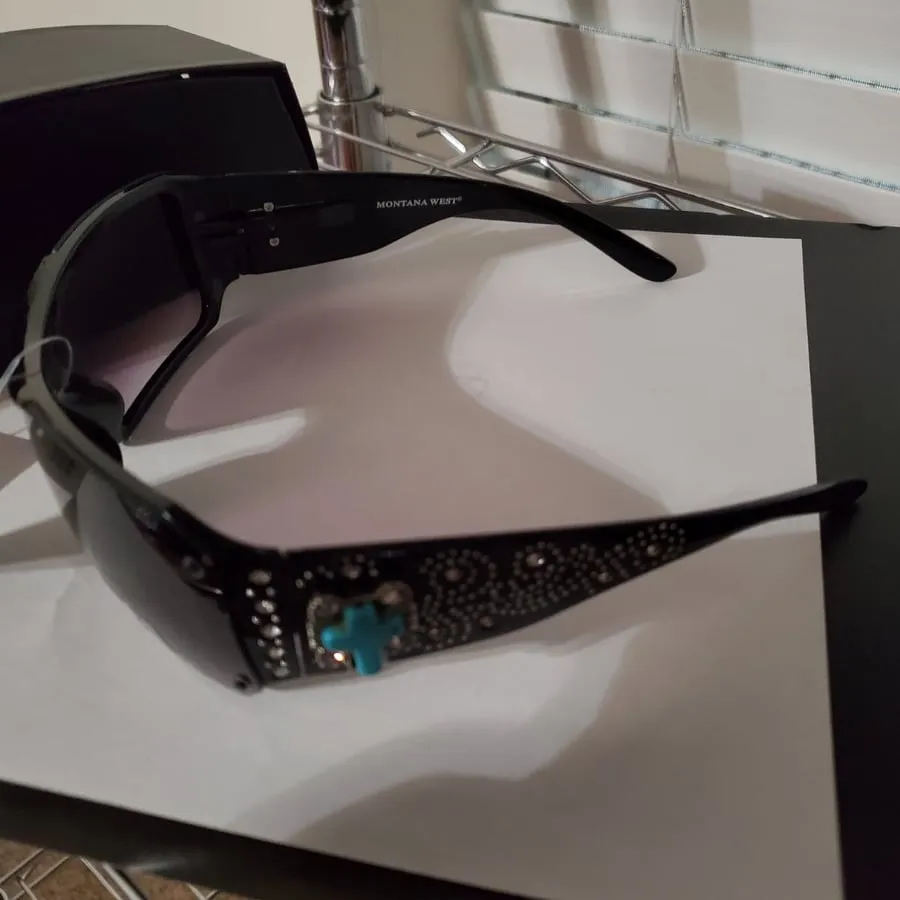 Sunglasses - Beautiful Montana West with cross bling and case