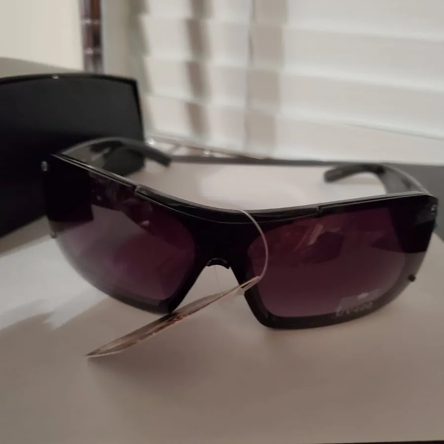 Sunglasses - Beautiful Montana West with cross bling and case