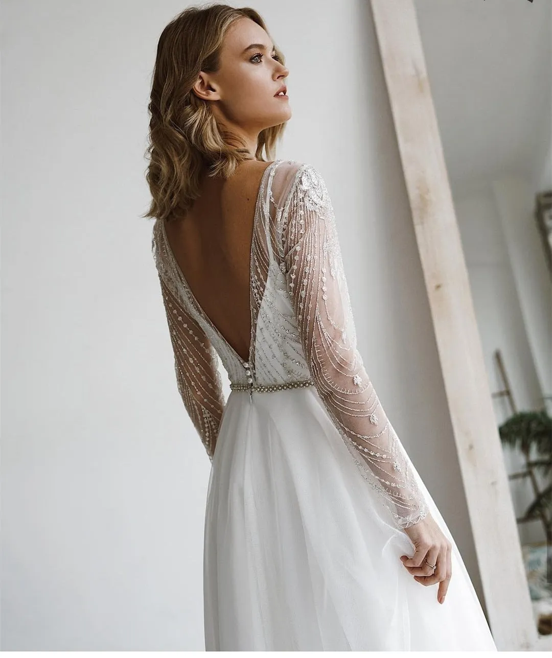 Wedding Dress Long Sleeves Beading Sashes Backless Appliques