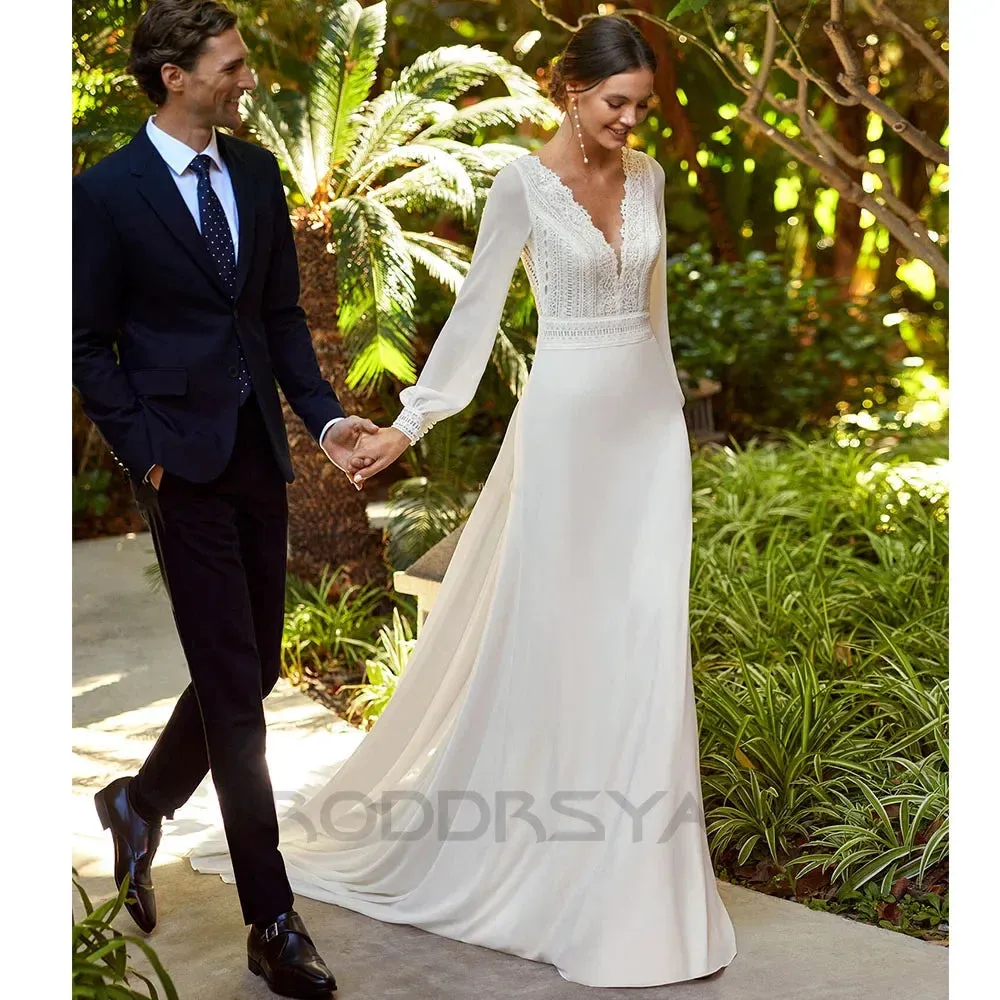 Wedding Dresses Long Sleeves Charming V-Neck Lace Backless Chiffon Bridal Gowns