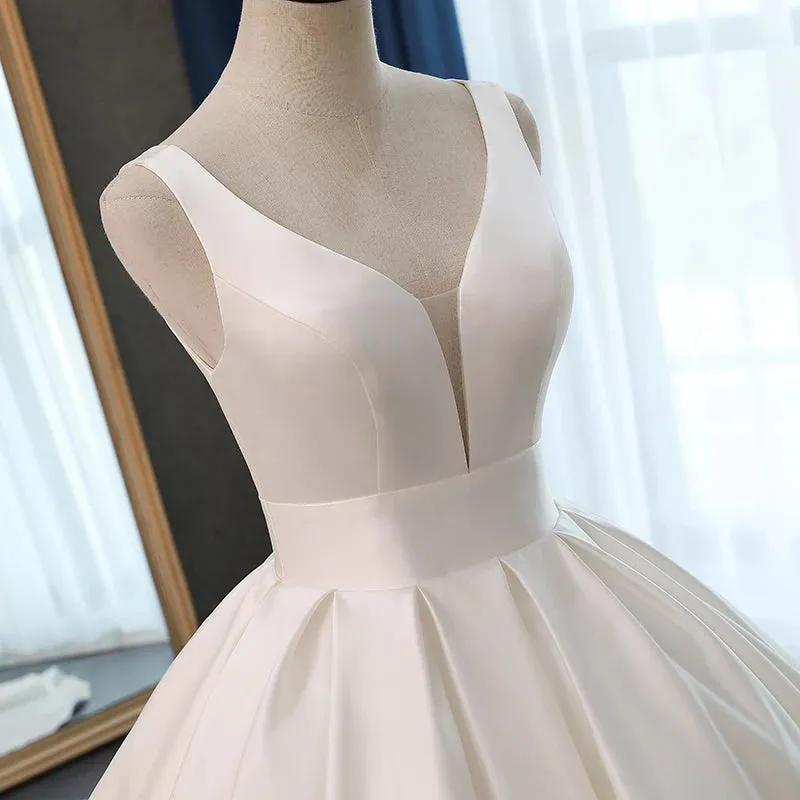 Wedding Guest Dresses: Wedding Dress Corset Long Train Bridal Ball Gowns Plus Size